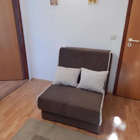 Apartment Adrienn *