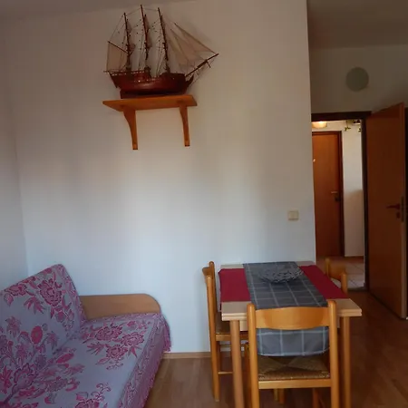 Apartment Adrienn *