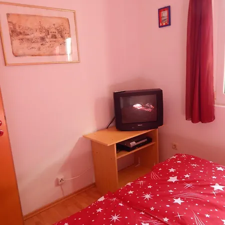 Adrienn Apartment
